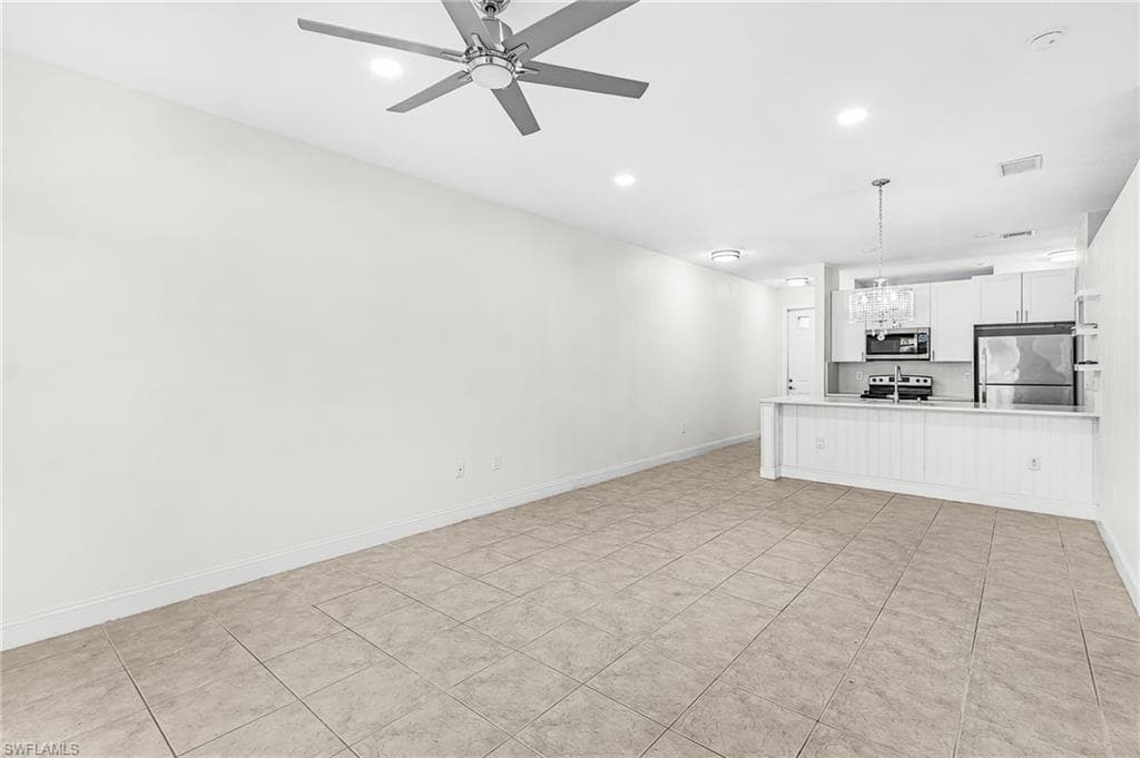 7542 Bristol CIR-8