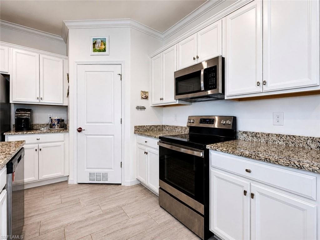 16141 Rosemallow LN-11