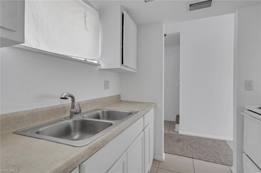 5510/5512 Eleventh AVE-7