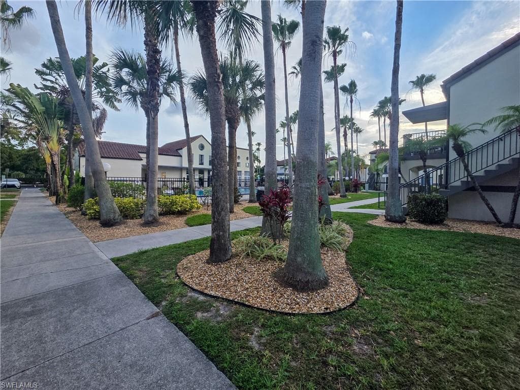 3407 Winkler AVE 304-13
