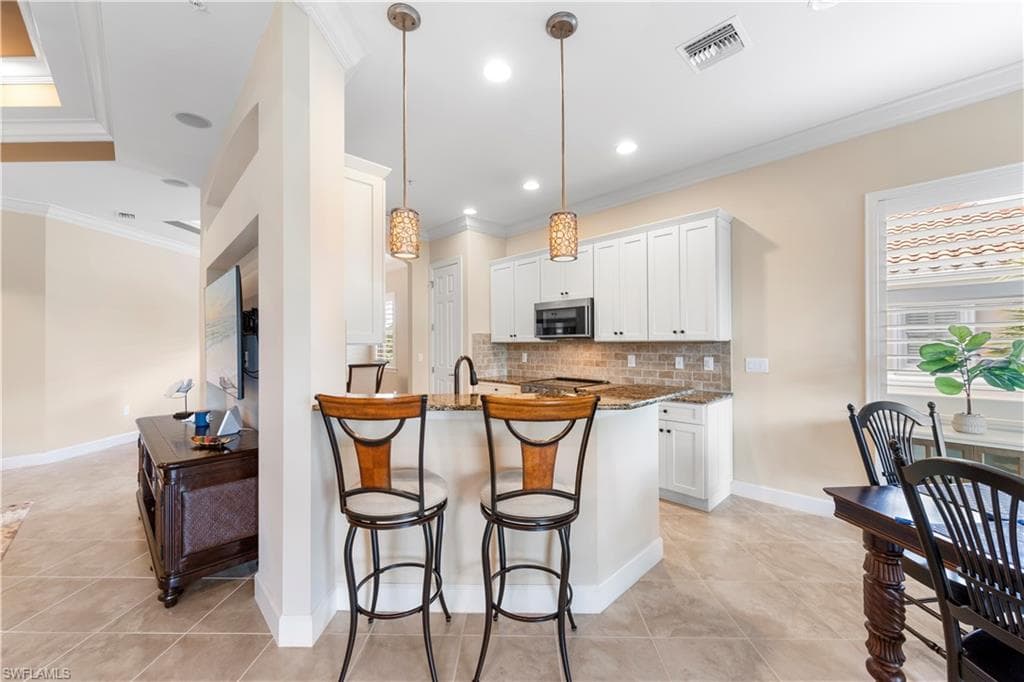 10351 Glastonbury CIR 201-7
