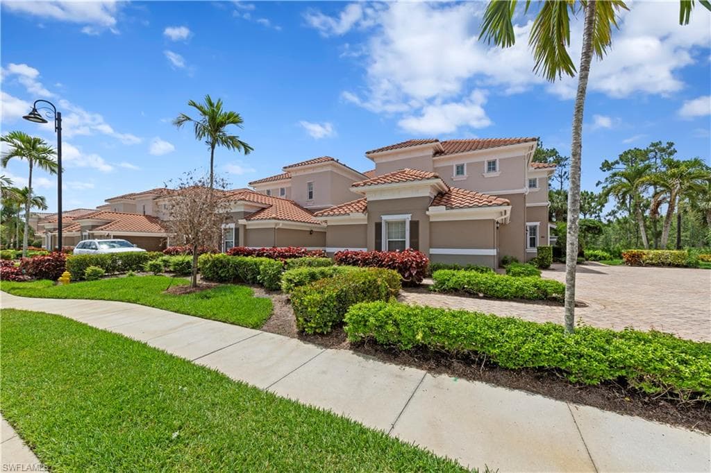 10351 Glastonbury CIR 201-36