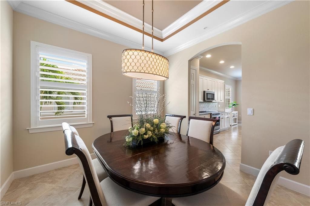 10351 Glastonbury CIR 201-15