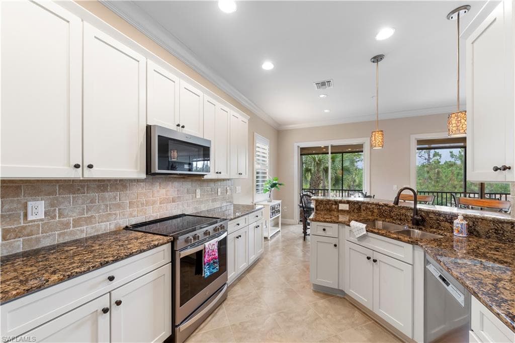 10351 Glastonbury CIR 201-8