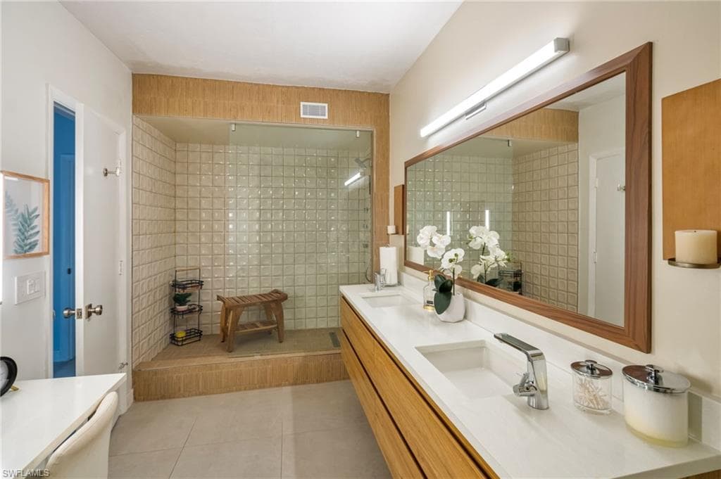 1920 Virginia AVE 403-25
