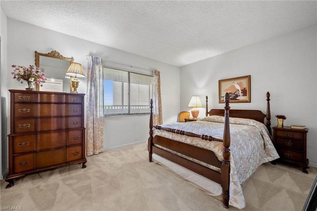 1900 Virginia AVE 902-16