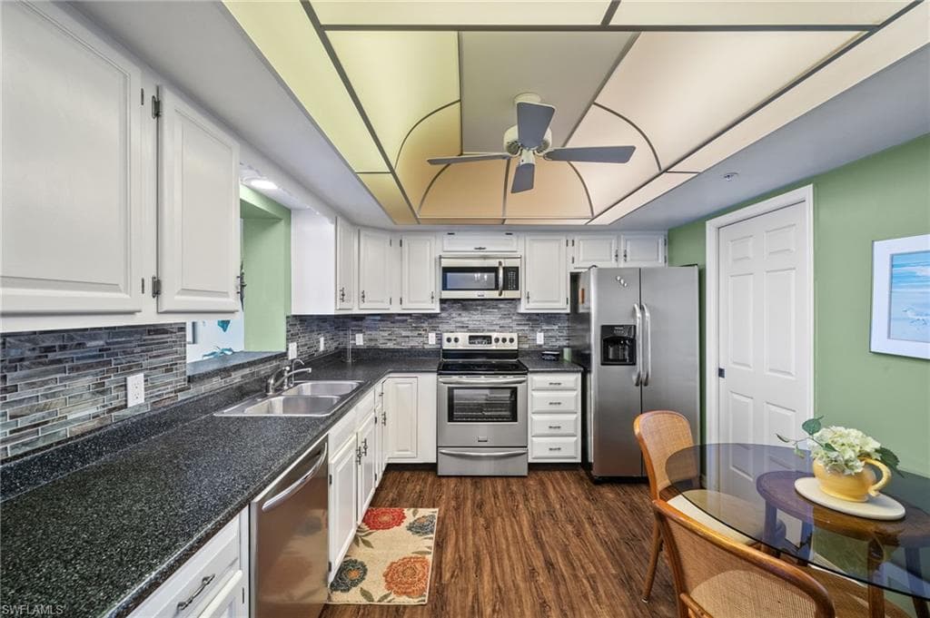 1900 Virginia AVE 902-10