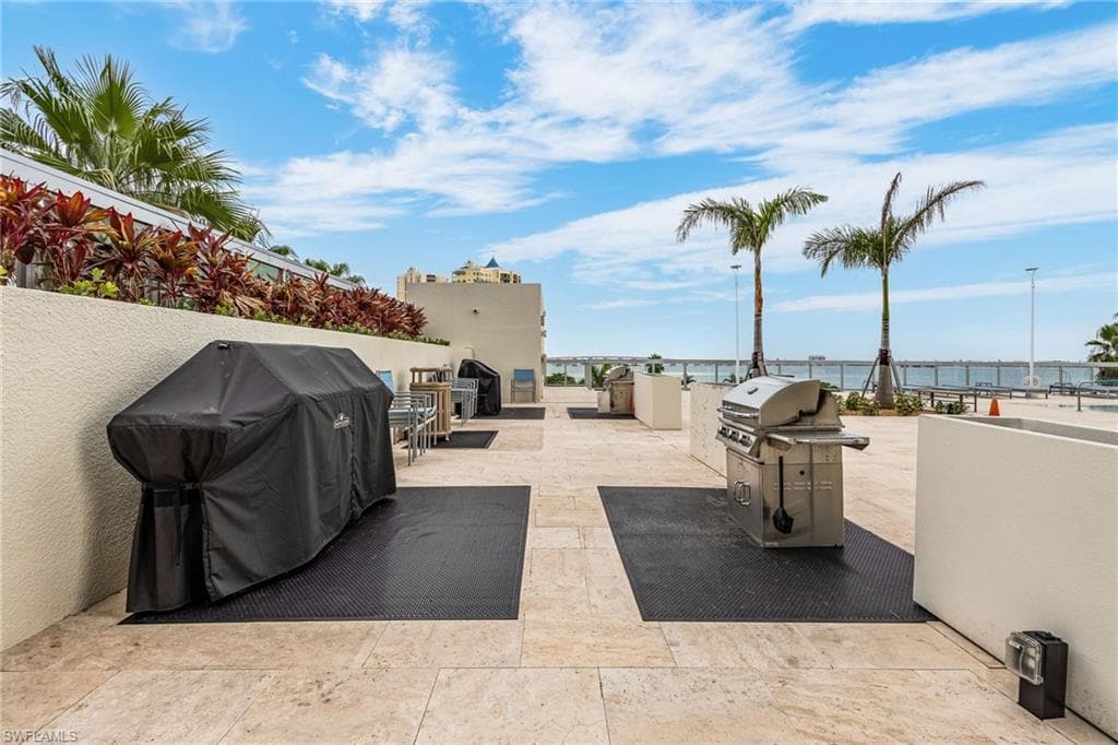 3000 Oasis Grand BLVD 1705-24