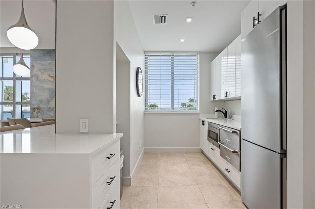 3000 Oasis Grand BLVD 1705-30