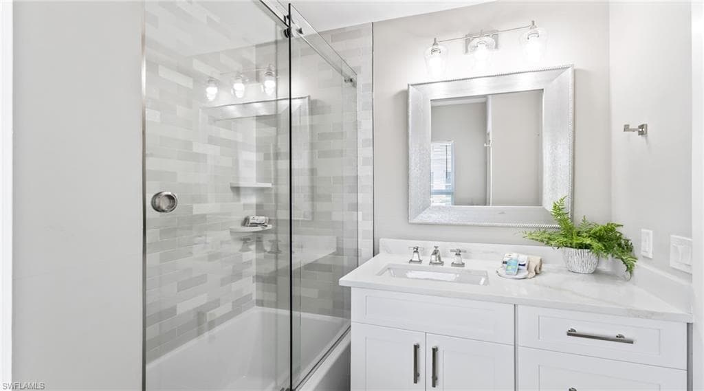 440 Kings Town DR-26