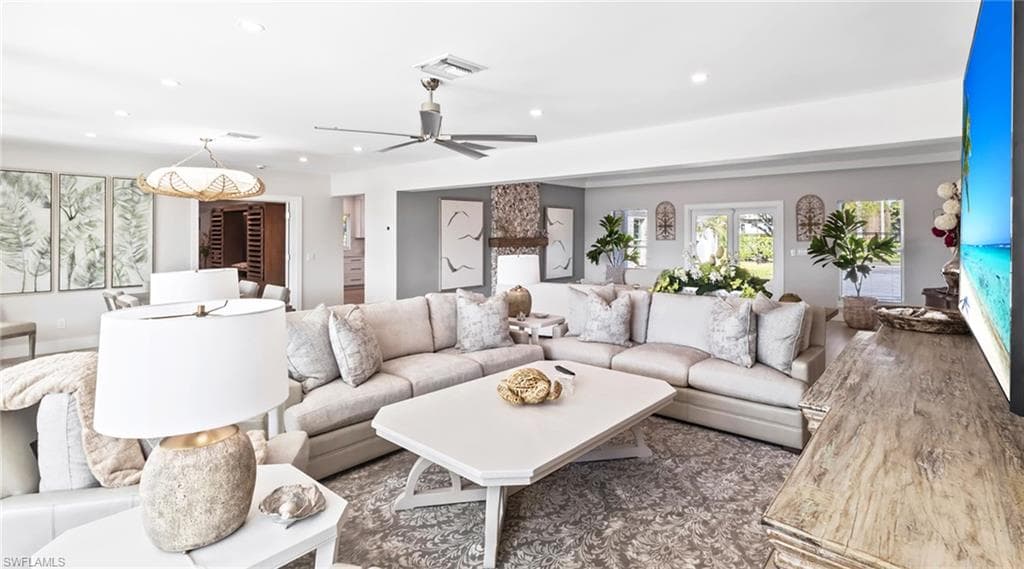 440 Kings Town DR-7