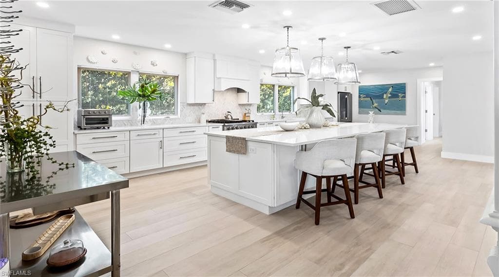 440 Kings Town DR-11