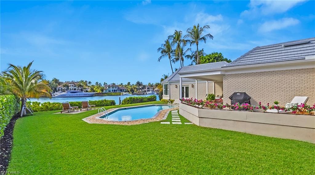 440 Kings Town DR-39