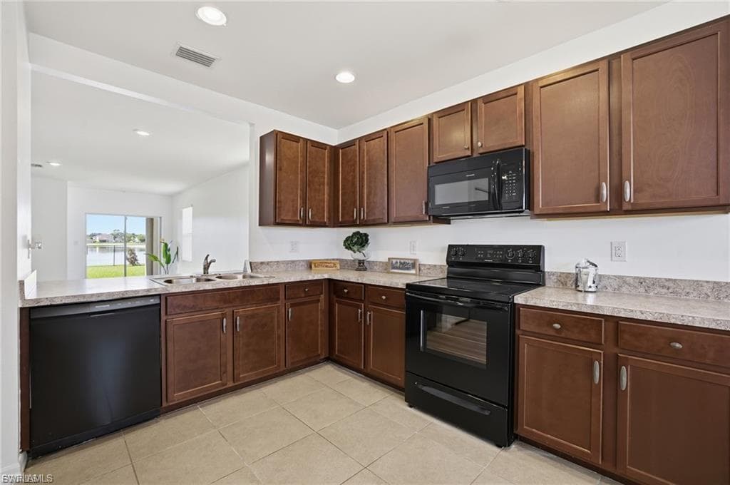 10884 Marble Brook BLVD-6
