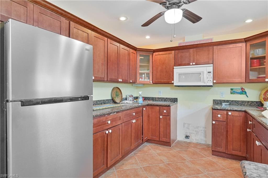 16427 Porto Bello ST-9