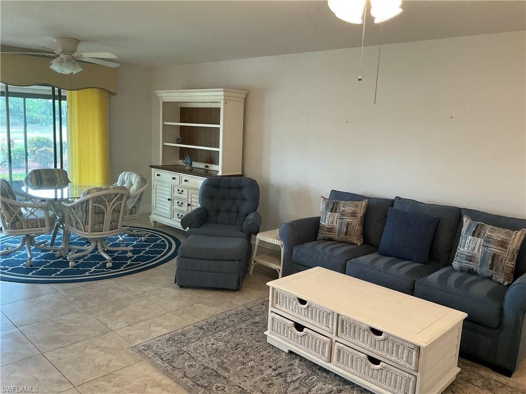 5845 Trailwinds DR 515-3