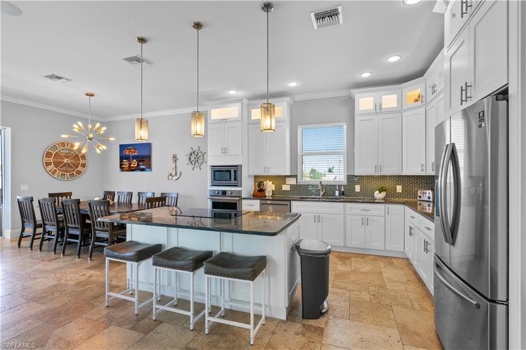 5335 Estero BLVD-12