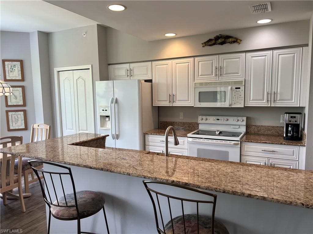 7525 Stoneybrook DR 932-12
