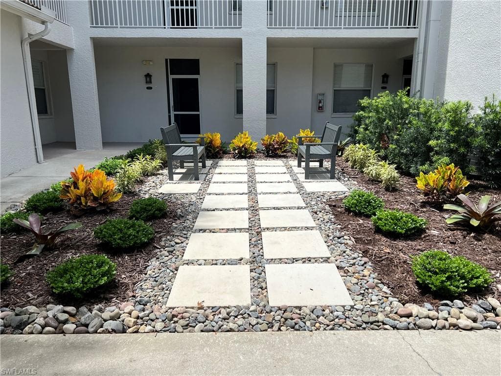 7525 Stoneybrook DR 932-1