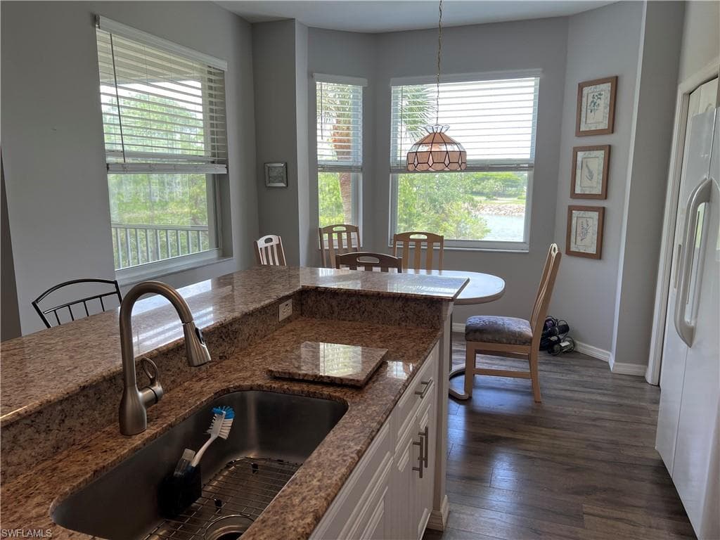 7525 Stoneybrook DR 932-5