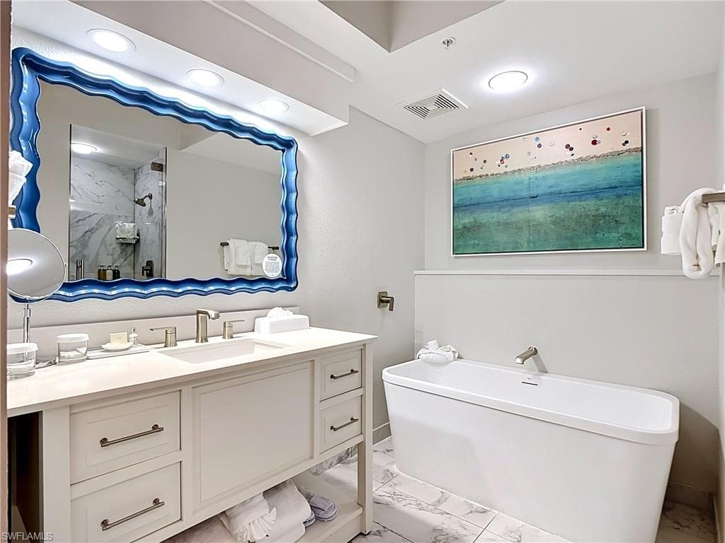 200 Estero BLVD P10-28