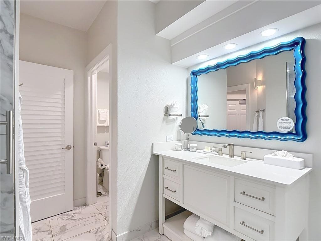 200 Estero BLVD P10-31
