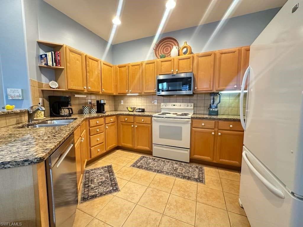 9250 Bayberry BEND 202-23