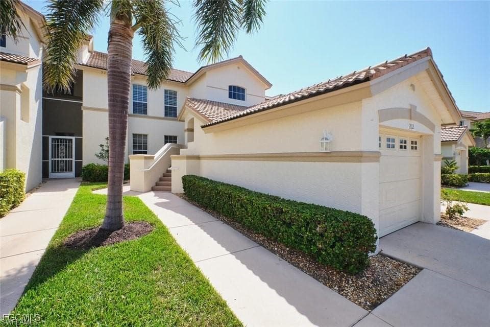 9250 Bayberry BEND 202-1