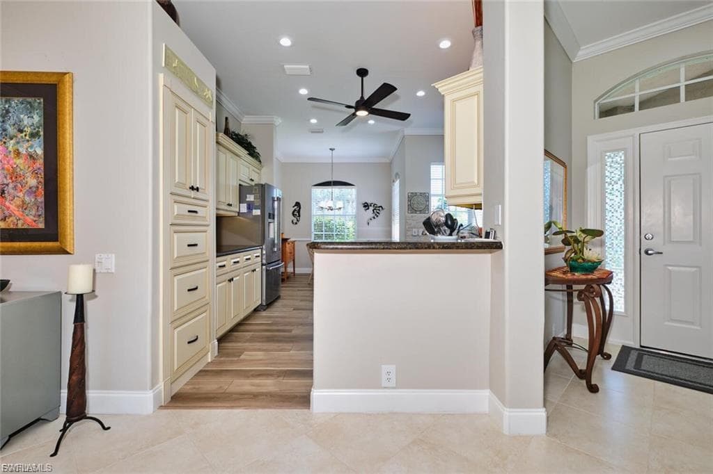 9240 Willowcrest CT-22