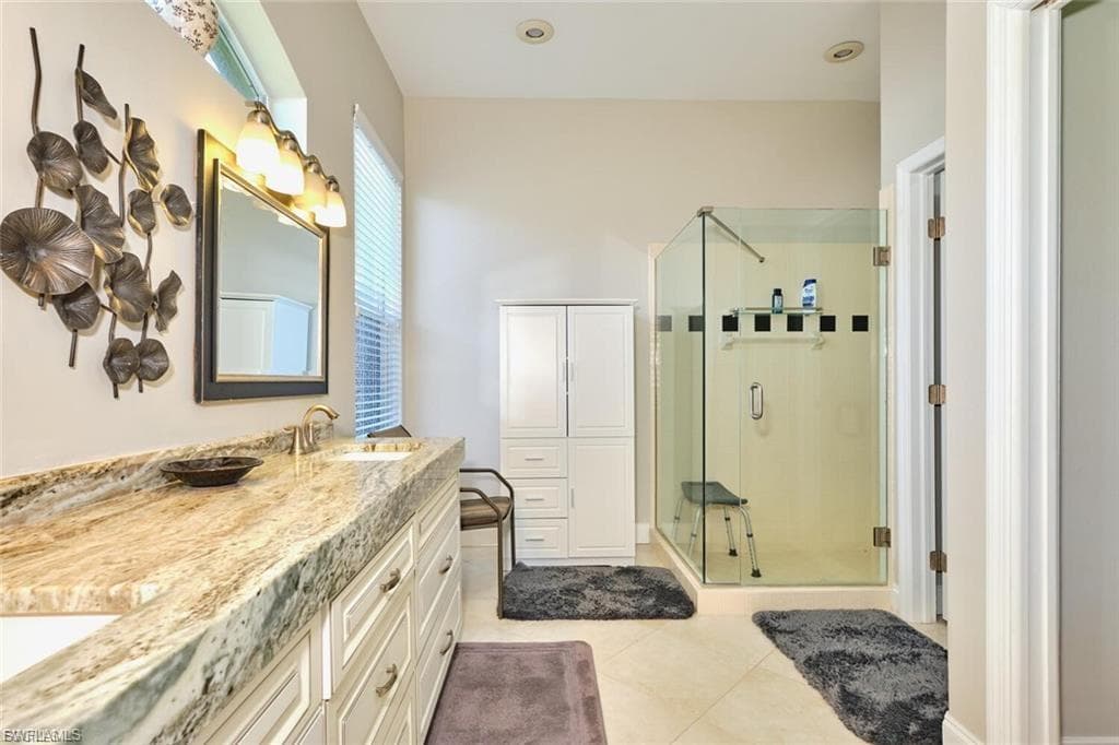 9240 Willowcrest CT-34
