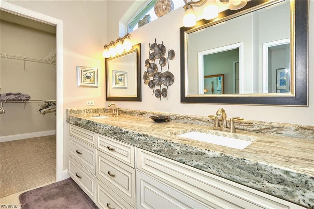 9240 Willowcrest CT-37