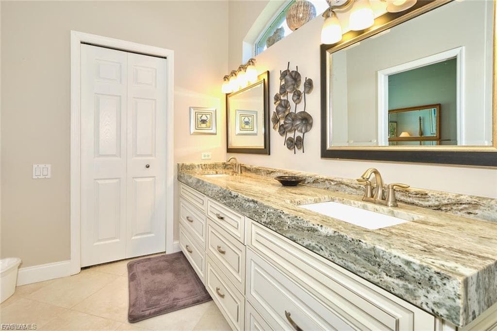 9240 Willowcrest CT-35
