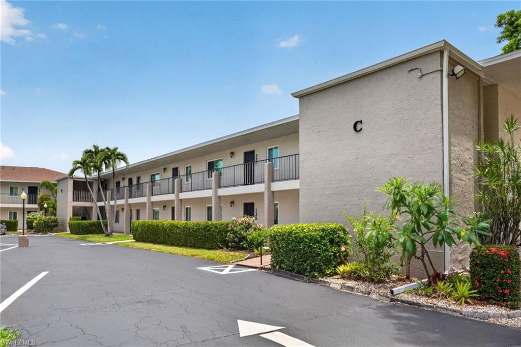 6184 Michelle WAY 234-32