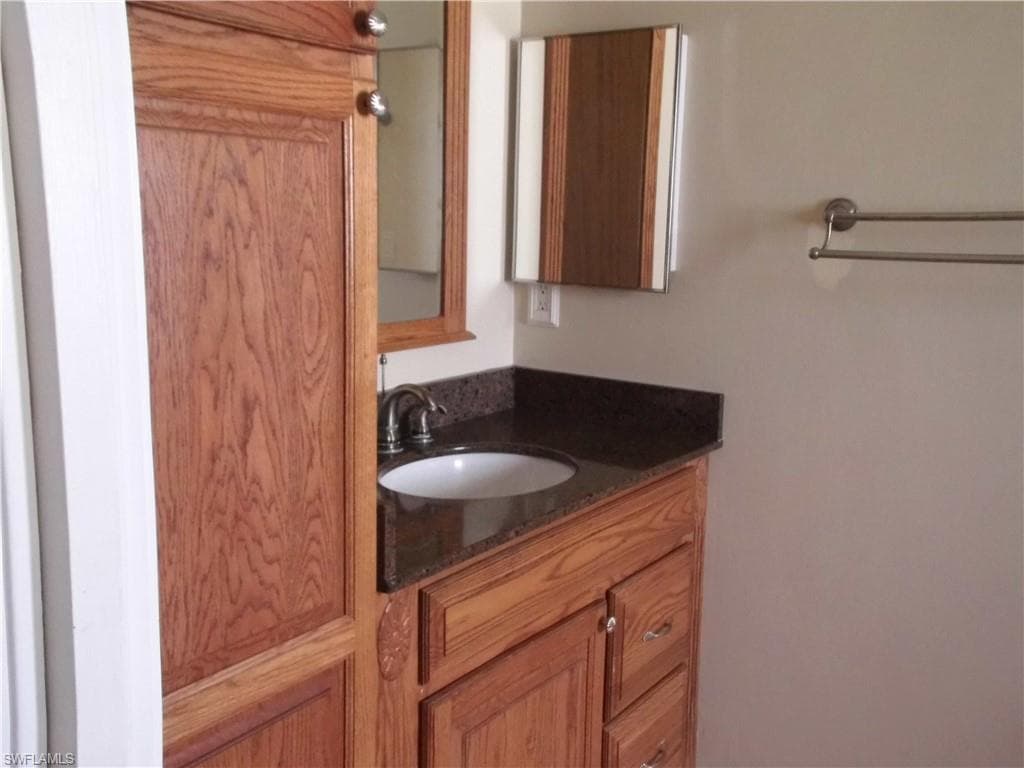 426 Hamilton AVE-16