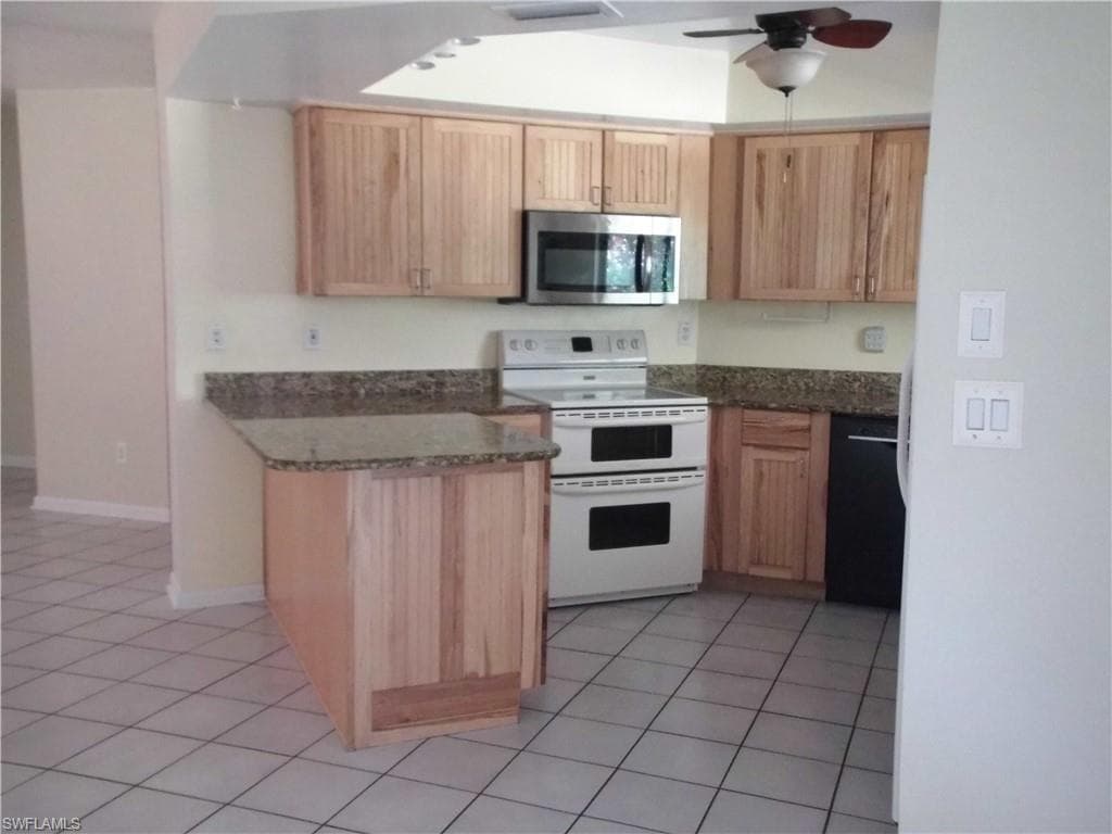 426 Hamilton AVE-8
