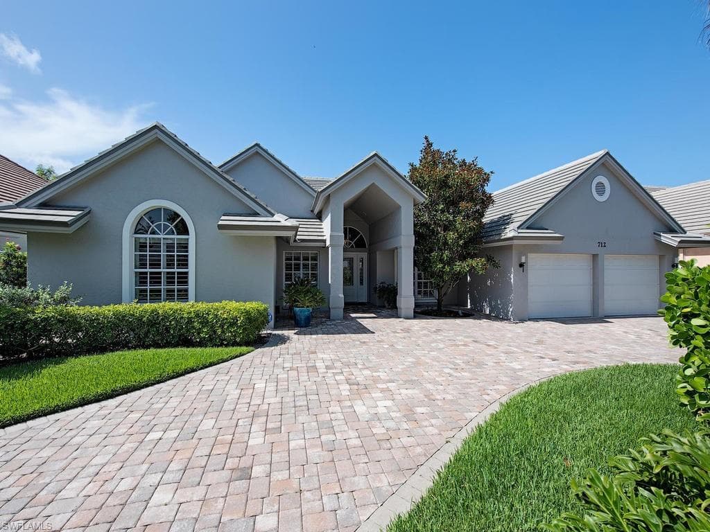 712 Shadow Lake LN-1
