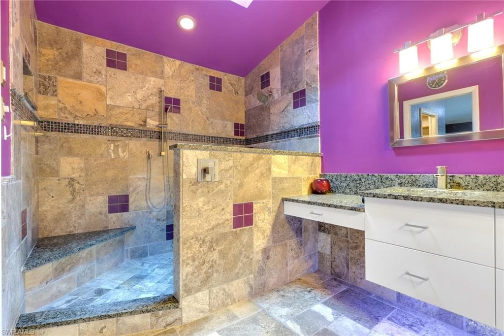 15261 Shamrock DR-47