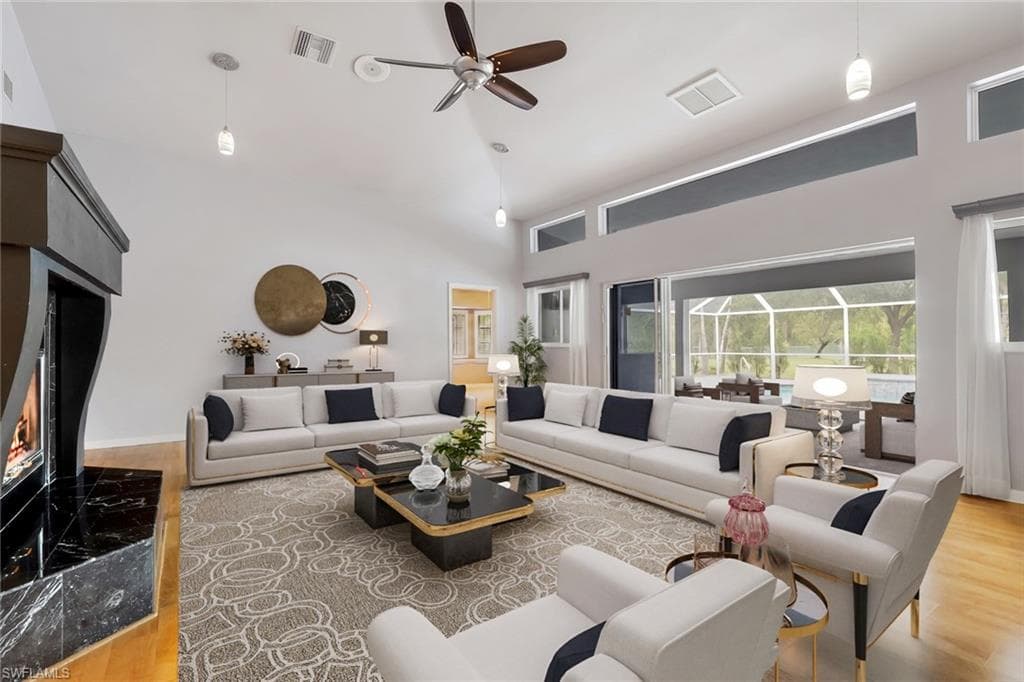 15261 Shamrock DR-22