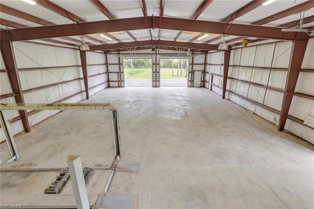 15261 Shamrock DR-9