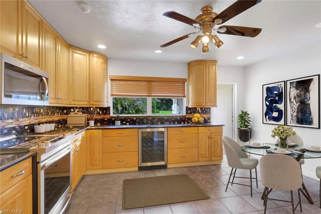 15261 Shamrock DR-40