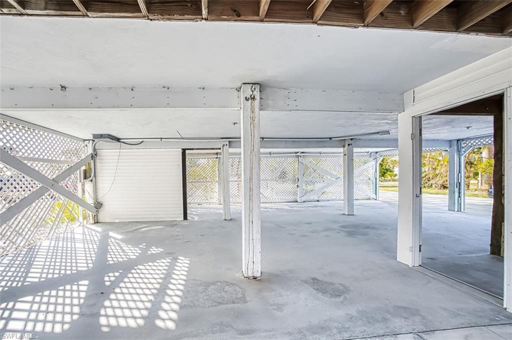 220 Palm Lake DR-44