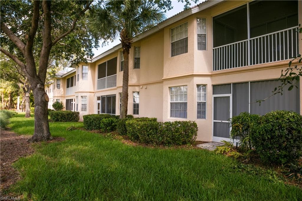 3964 Bishopwood CT E 1-202-17