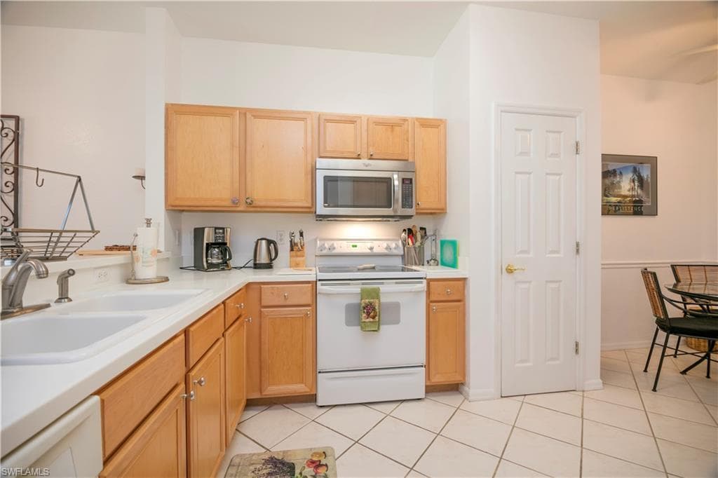 3964 Bishopwood CT E 1-202-7