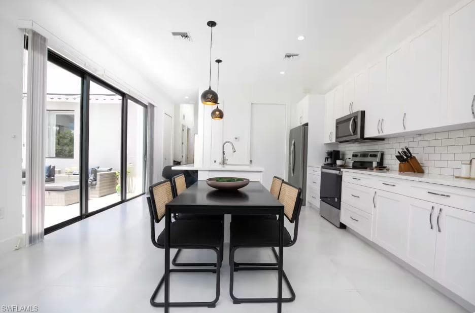 3148 VAN BUREN AVE-9