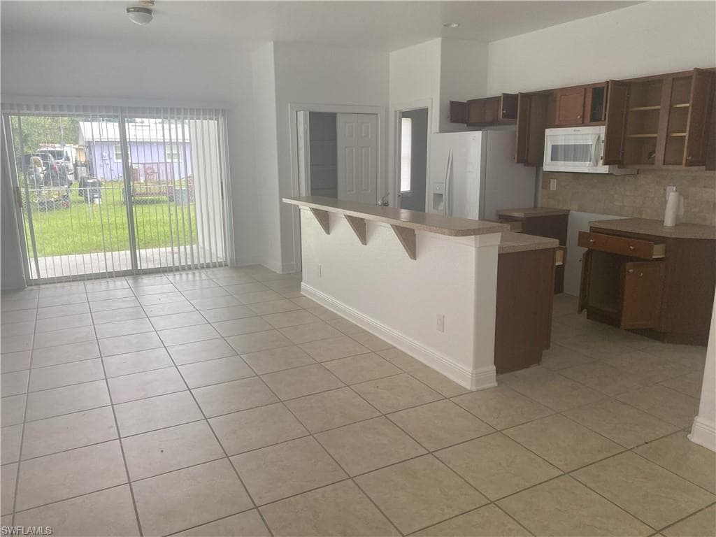 13832 1st ST-2
