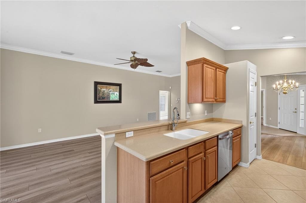 9550 Hemingway LN-7