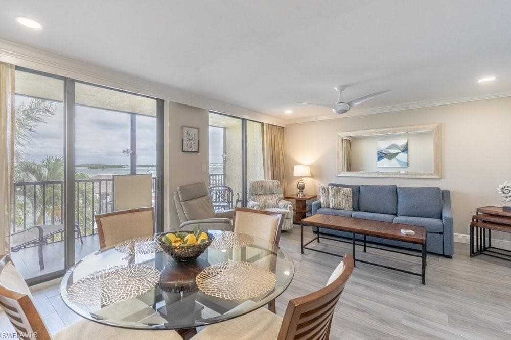 10 Tampa PL 404-5