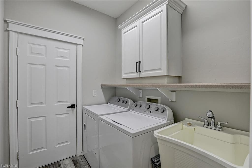 4707 Brixton CT-18