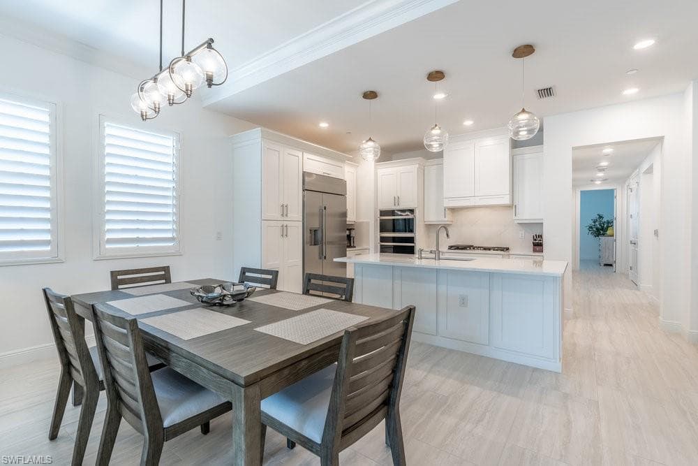 16364 Viansa WAY 202-9