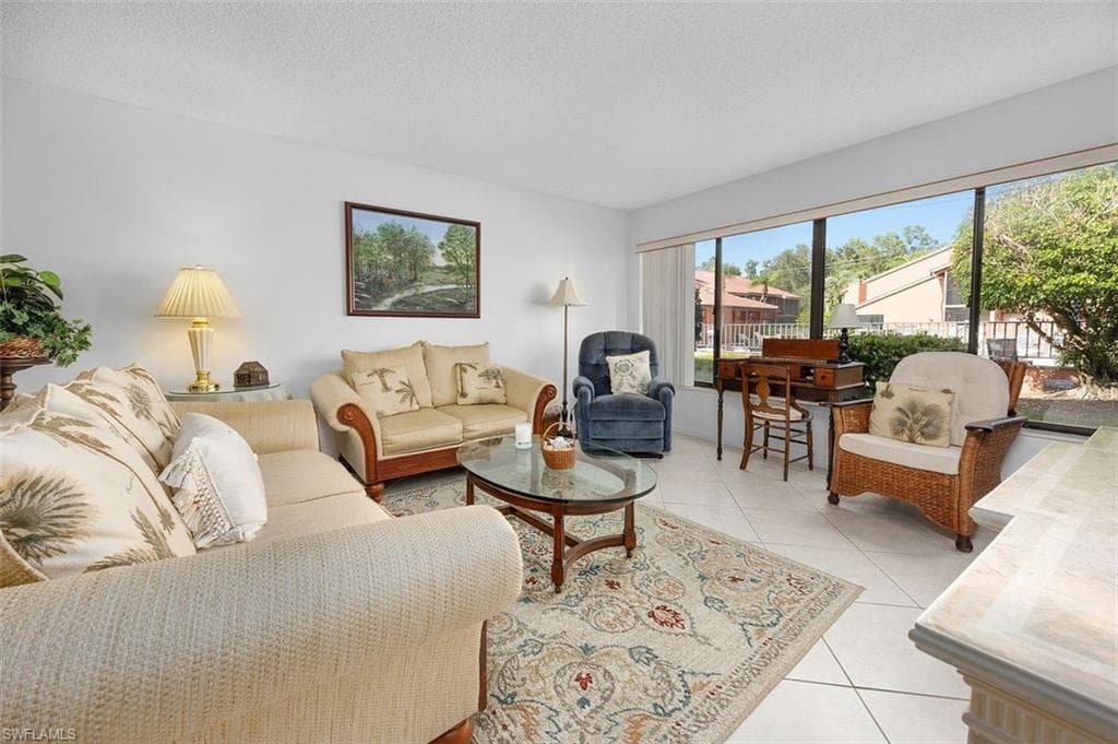114 Cypress WAY E D3-2